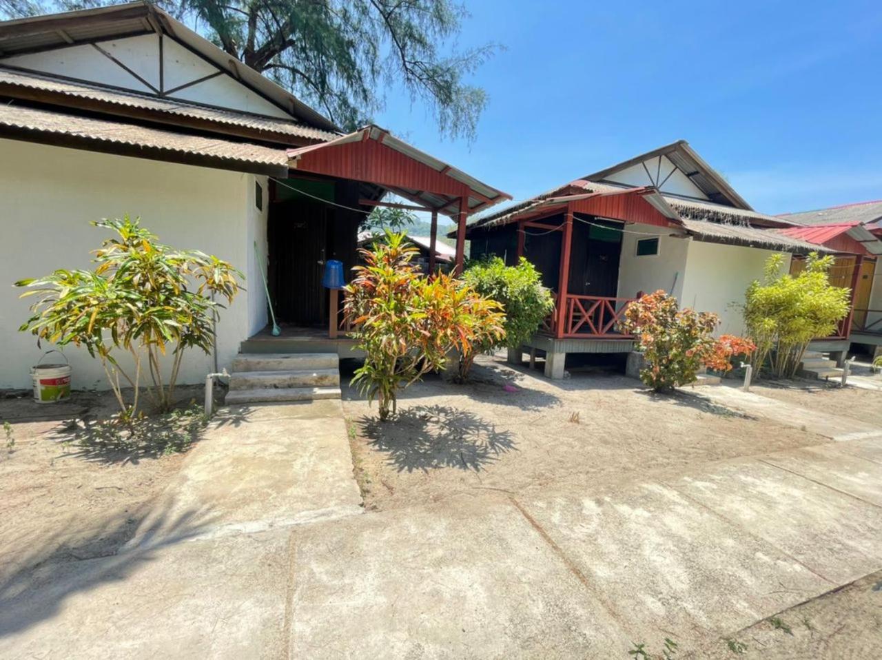 Hotel B'First Chalet Perhentian Island Kampung Kuala Besut Exterior foto